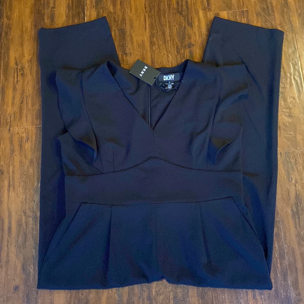 NWT DKNY Chic Black Suit Jumper One Piece Women’s Size 16 Layering Staple